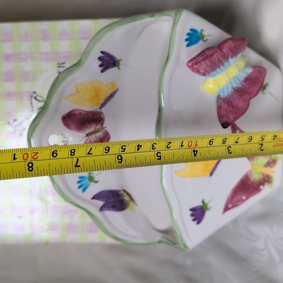 Spring Butterfly Mail Organizer - Picture 7 of 9